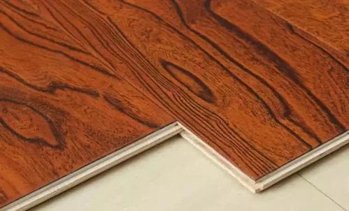 精藏版地板选购装修指南 避开99%人选错的装饰材料陷阱